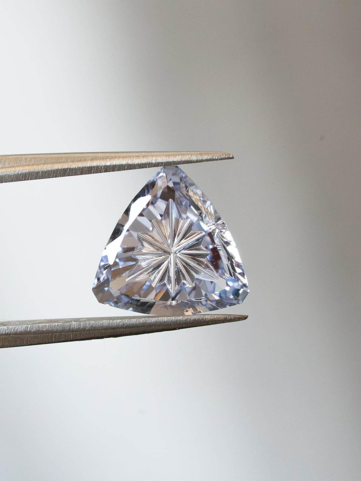 Lunar Silver Crystal – 2.31ct Fantasy Cut Lab Sapphire - 4Me1