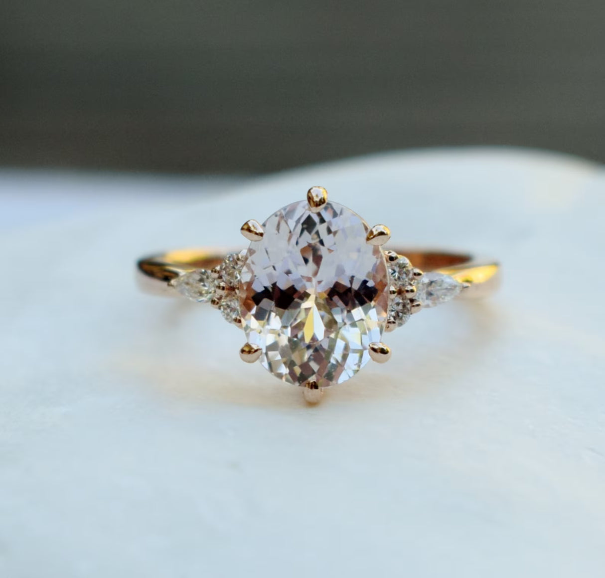 Nhẫn Nắng Mật Champagne