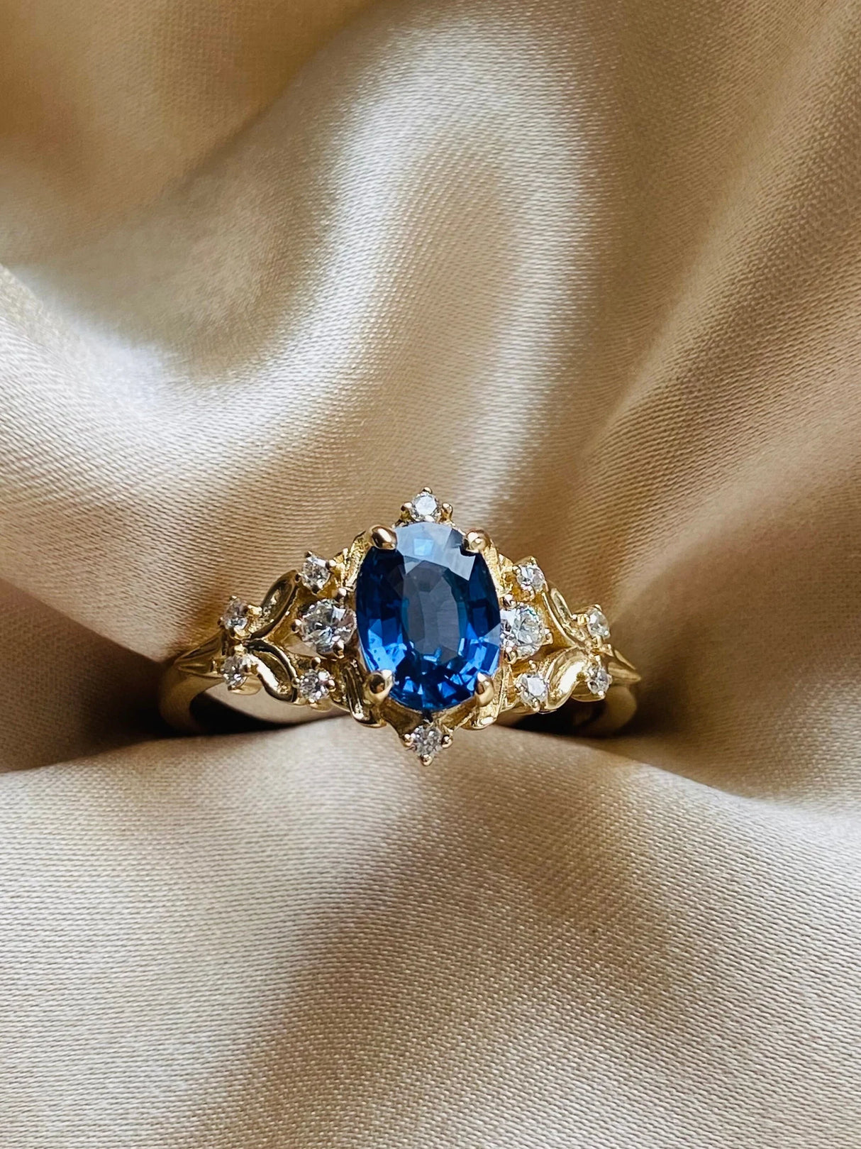 Nhẫn Lam Nguyệt Tinh Linh