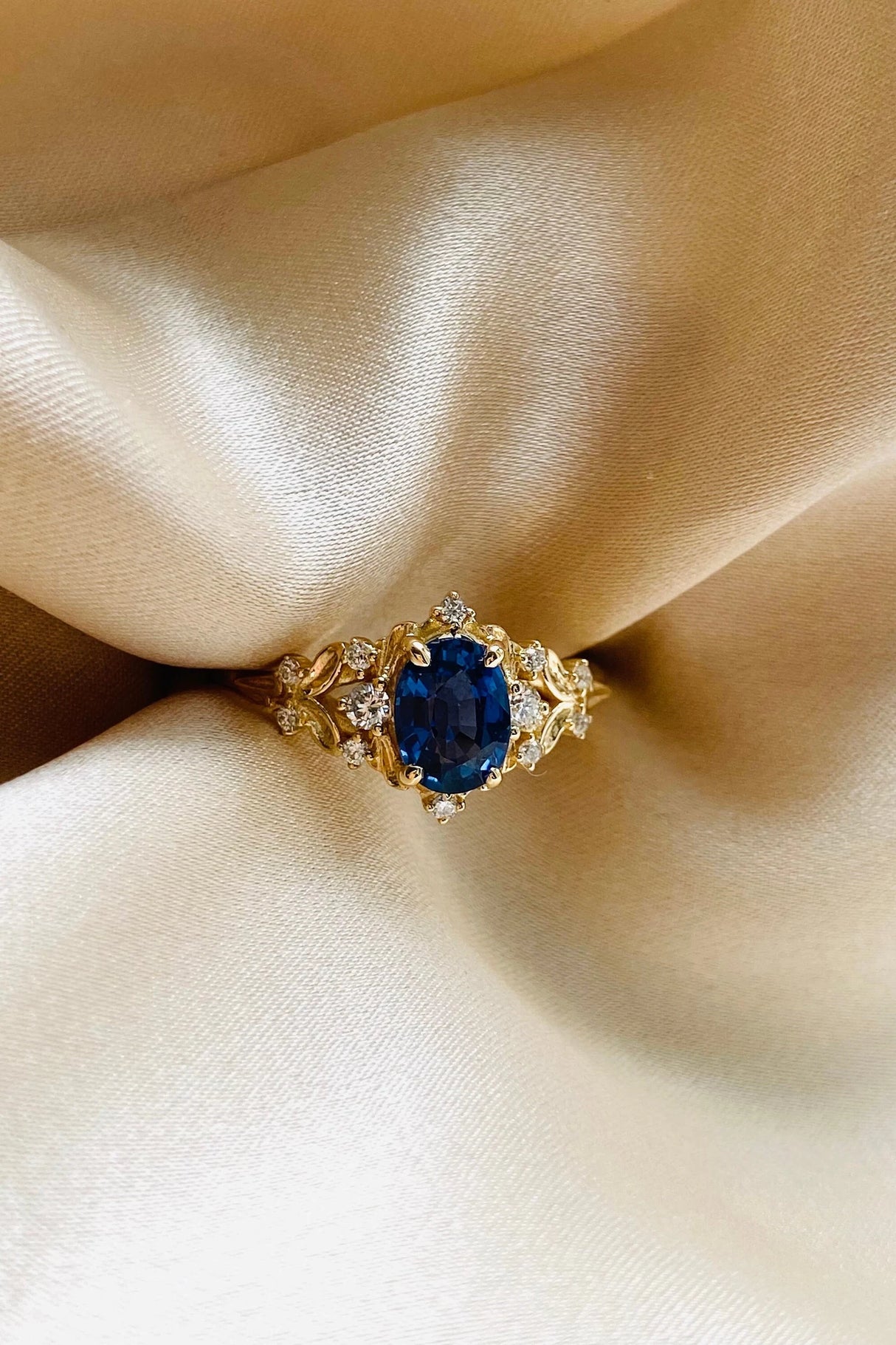 Nhẫn Lam Nguyệt Tinh Linh