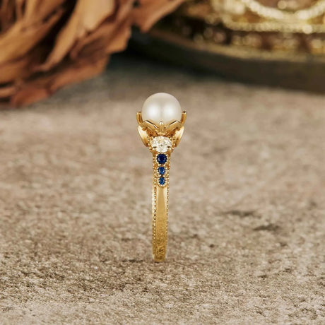 Akoya Pearl Peekaboo