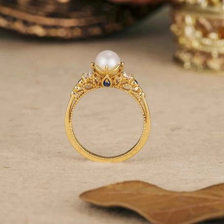 Akoya Pearl Peekaboo