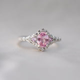 Nhẫn Hồng Sương Cổ Tích