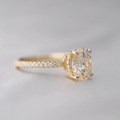 Nhẫn Blake Hidden Halo Oval