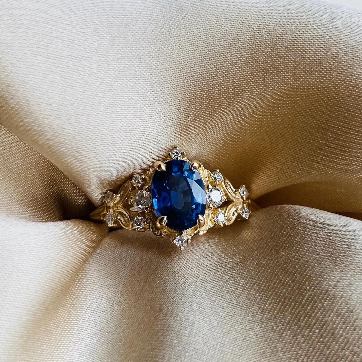 Nhẫn Lam Nguyệt Tinh Linh