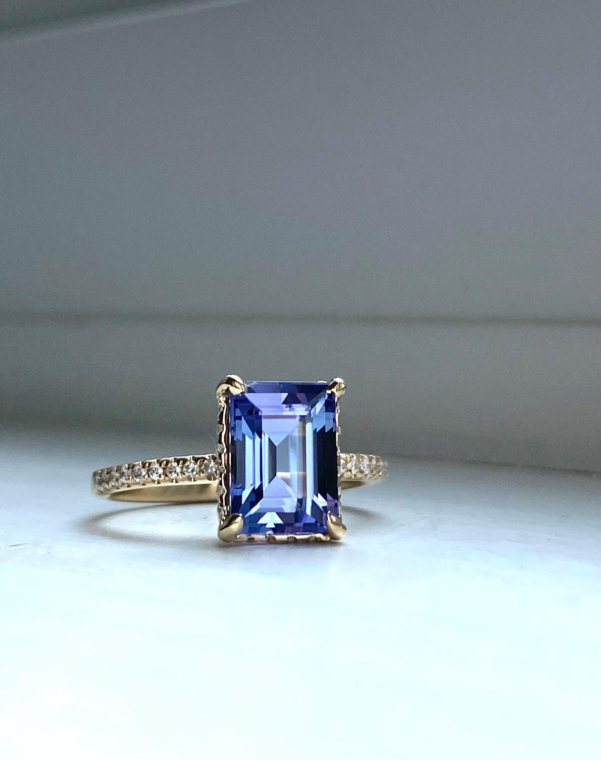 Nhẫn Lam Ảnh Hoàng Hôn