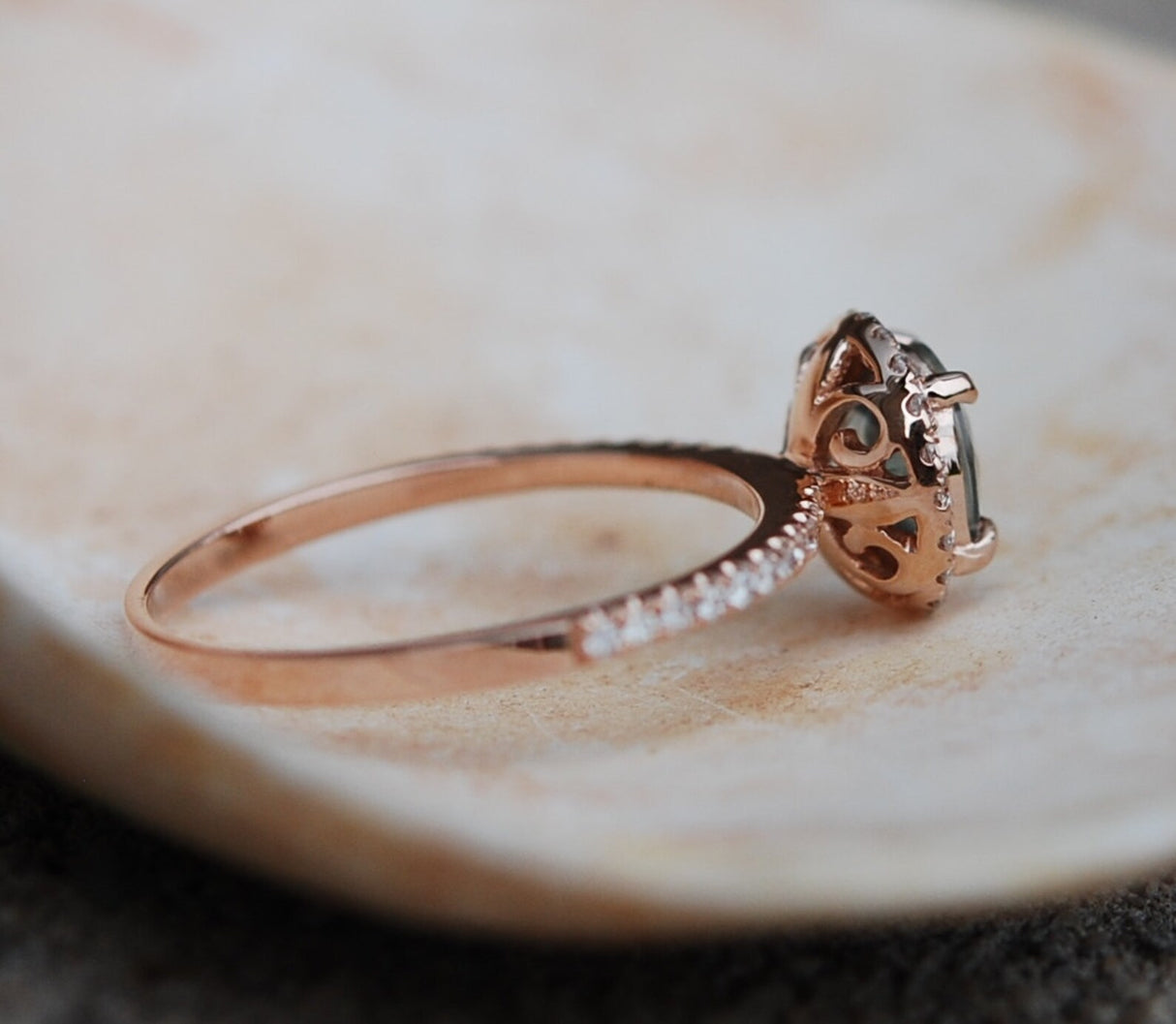 Nhẫn Vòng Sương Bạc Hà