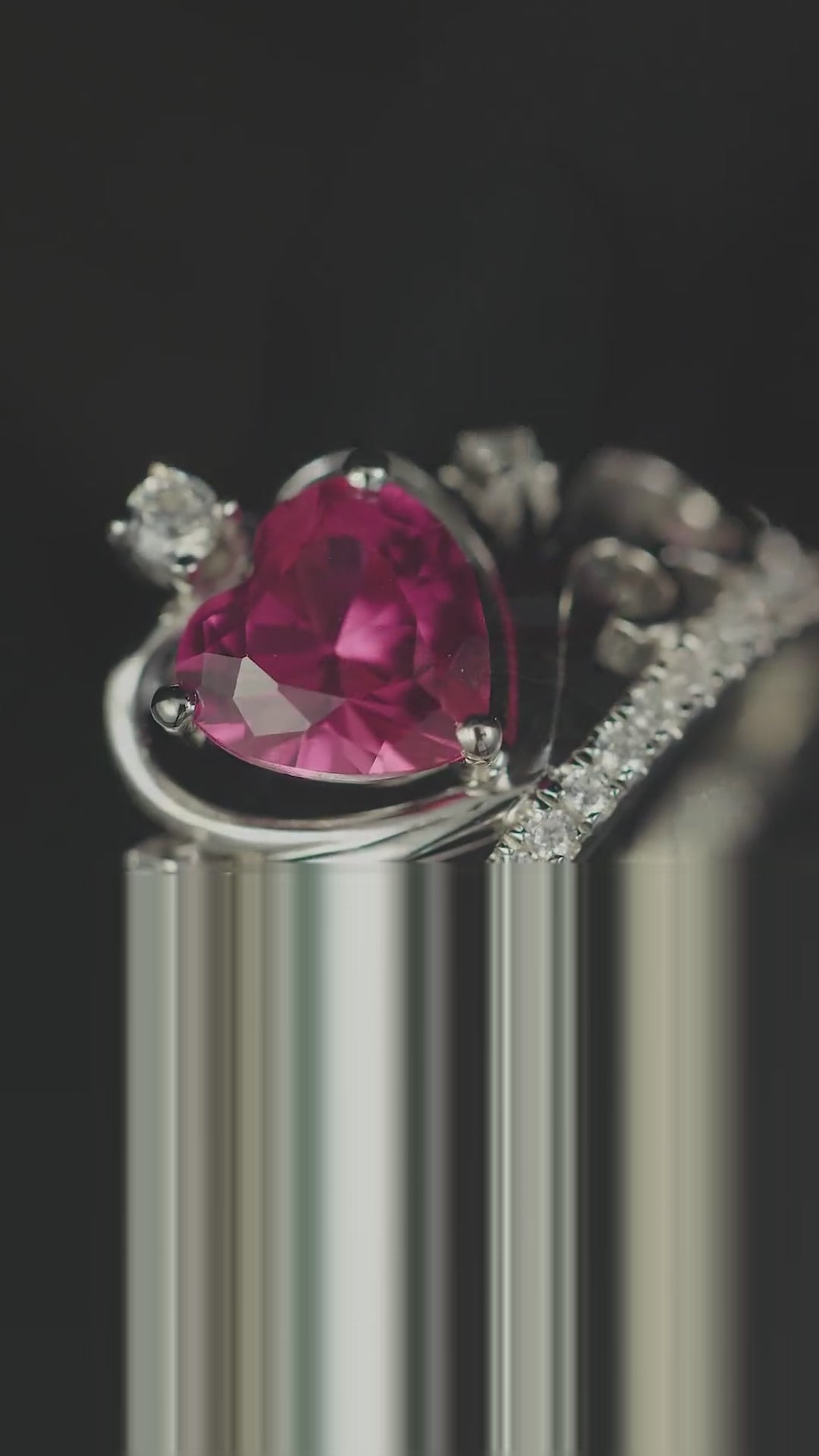 [Trang Nguyen - Hanoi] The Heart of a Queen