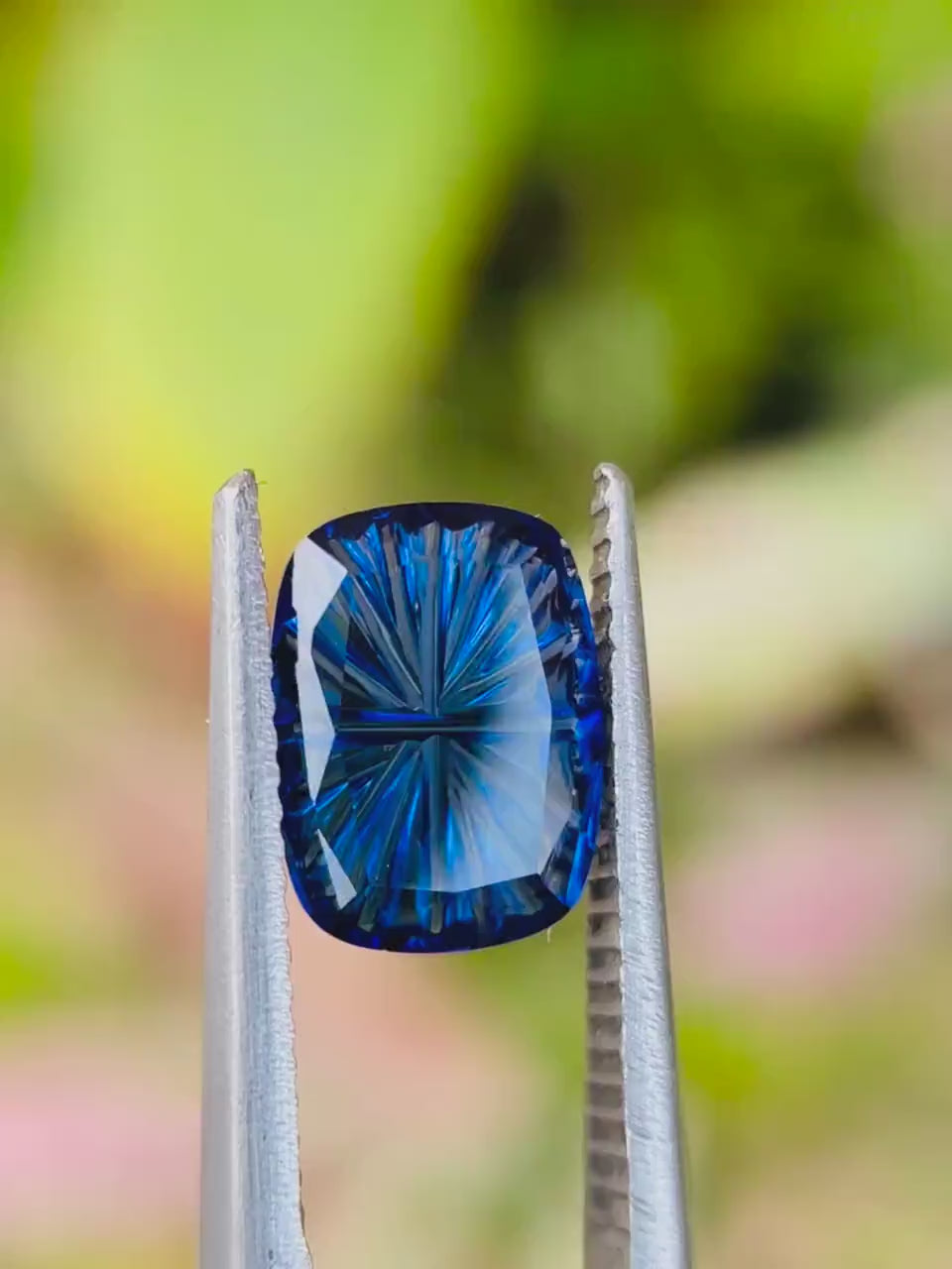 Viên Đá Lam Ảnh [Sapphire Lab]